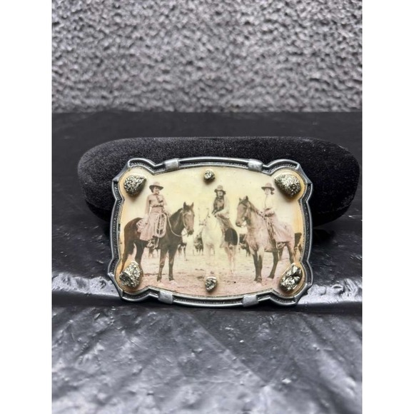 Hilary Heinstein Accessories - Hilary Heinstein Western Collection Cowgirls‎ With Fool's Gold Belt Buckle